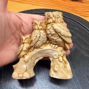 Vintage Faux Bone Resin Owl Trio Figurine Cream Antiqued Bird Decor 4.5 Inch